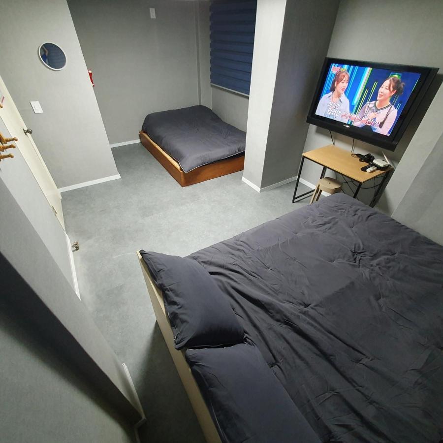 Seven Guest house *